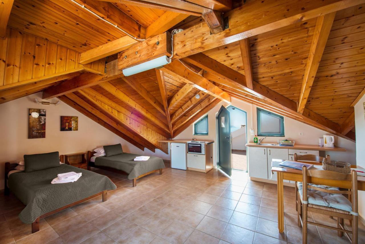 Theros Retreat Спартія Екстер'єр фото