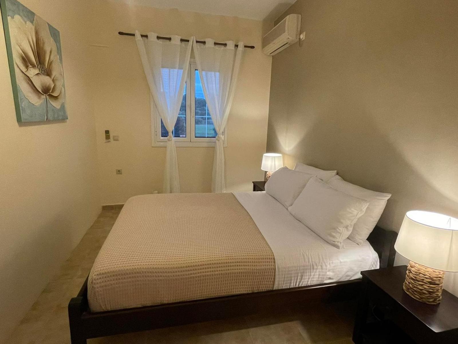 Theros Retreat Спартія Номер фото